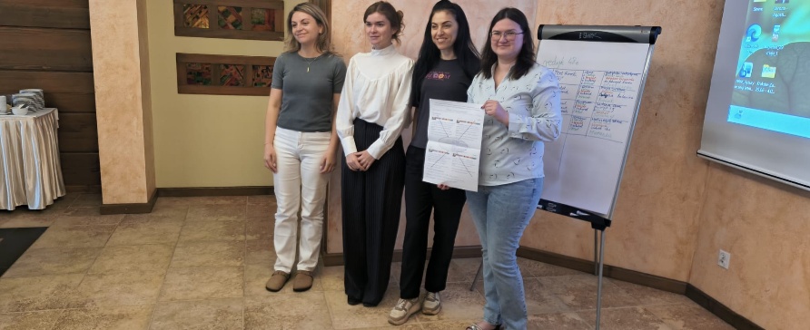 Photo 19. Presentation of group work outcomes during the workshop "Project X: Preparing a Cross-Curricular Sustainable School Activity". Photo 19. Presentation of group work outcomes during the workshop "Project X: Preparing a Cross-Curricular Sustainable School Activity".